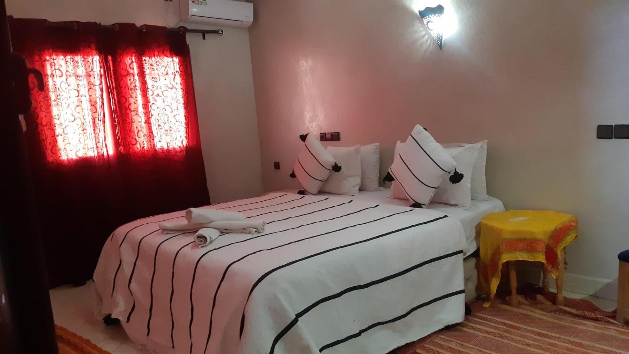 Hotel Restaurant Dar Al Madina Tinghir Exterior foto